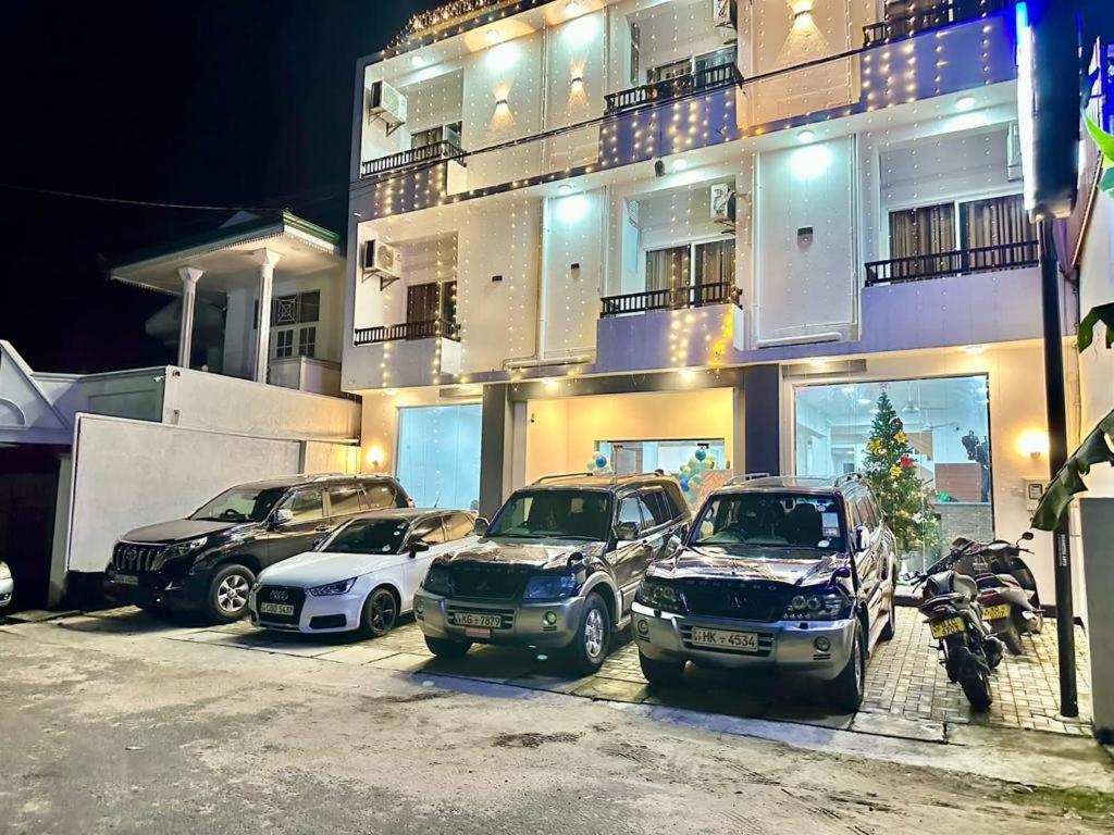 Lucky Transit Hotel - Katunayake Airport Экстерьер фото