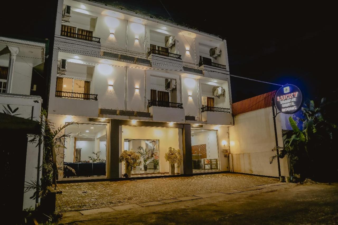 Lucky Transit Hotel - Katunayake Airport Экстерьер фото